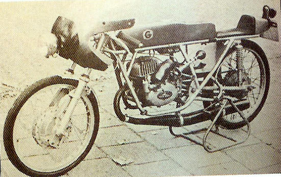 Roton met kenteken 1974 roton-Garelli r geesink leiden